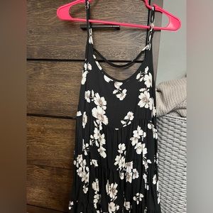 Brandy Melville baby doll floral dress with open back